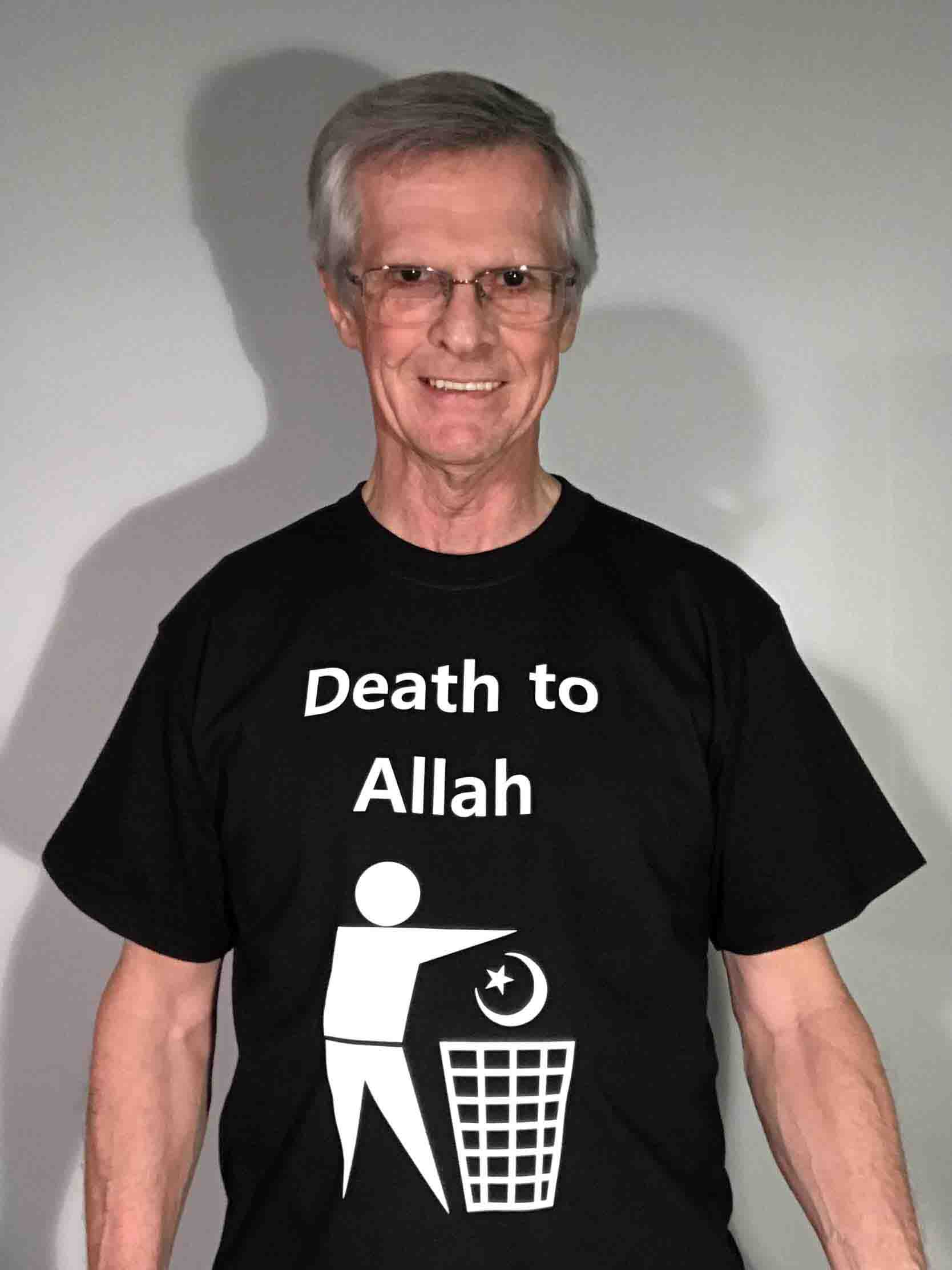 Darwin Bedford wearing his shirt that says 'death to Allah'